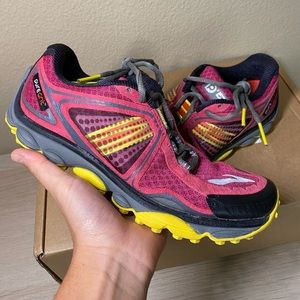 Brooks Pure Grit 3 6.5 W